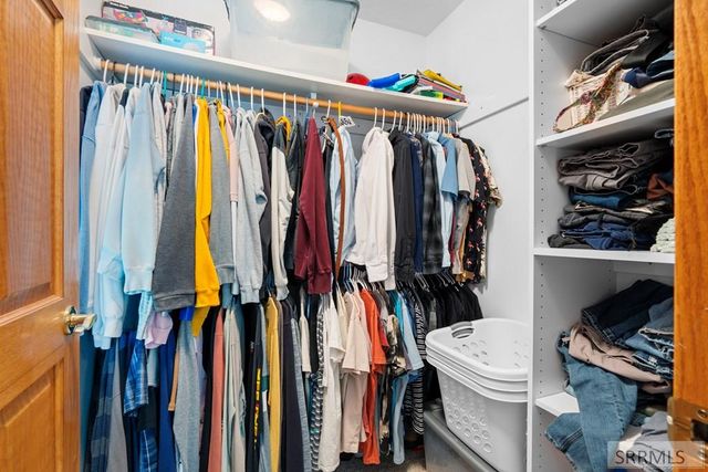 6002 E Sunnyside Road, Idaho Falls, ID 83406