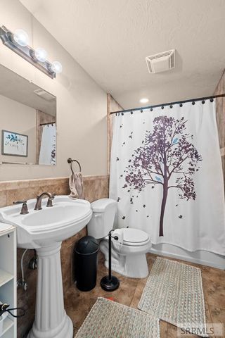 6002 E Sunnyside Road, Idaho Falls, ID 83406