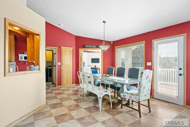 6002 E Sunnyside Road, Idaho Falls, ID 83406