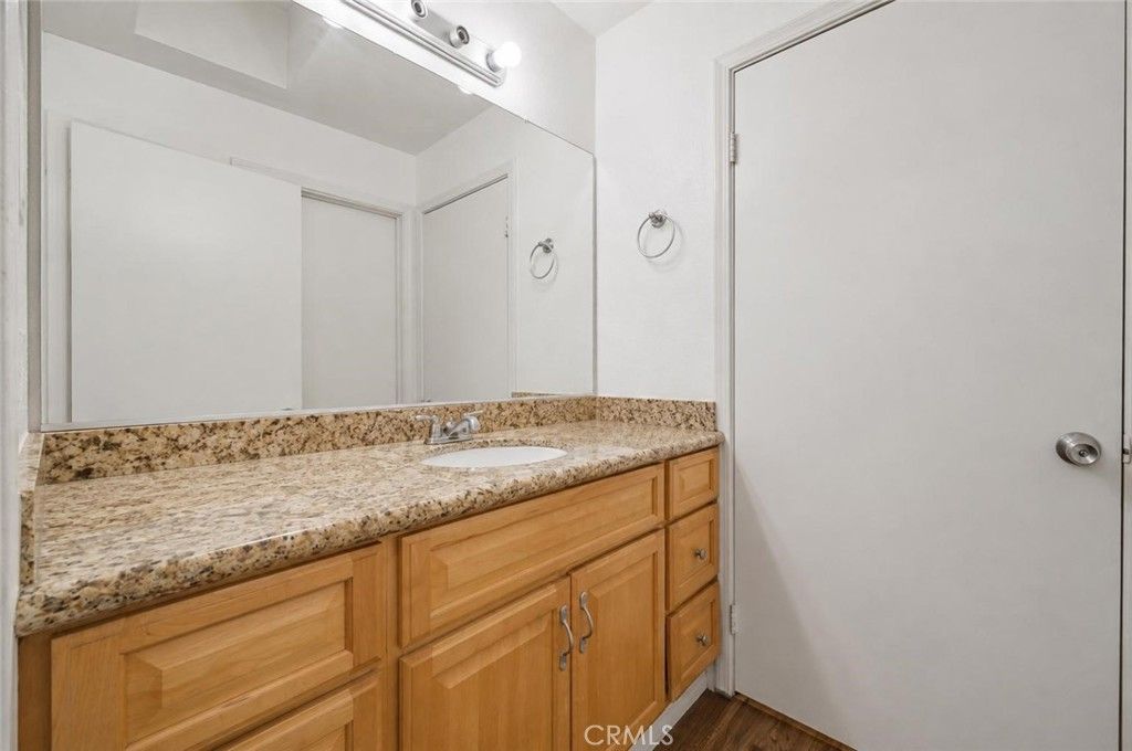 Image 11 of property listing at 13750 Hubbard Street 57, Sylmar, CA 91342