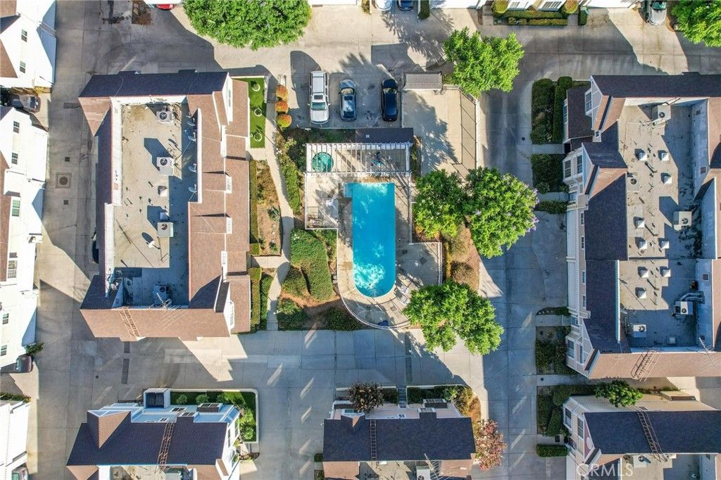 Image 20 of property listing at 13750 Hubbard Street 57, Sylmar, CA 91342