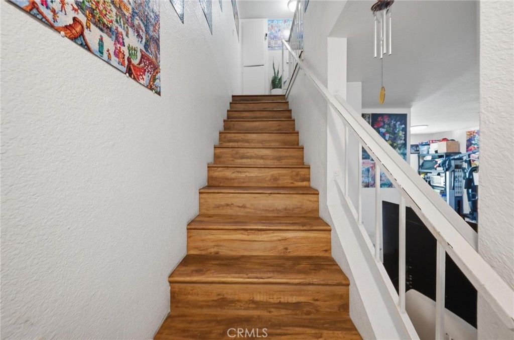 Image 8 of property listing at 13750 Hubbard Street 57, Sylmar, CA 91342