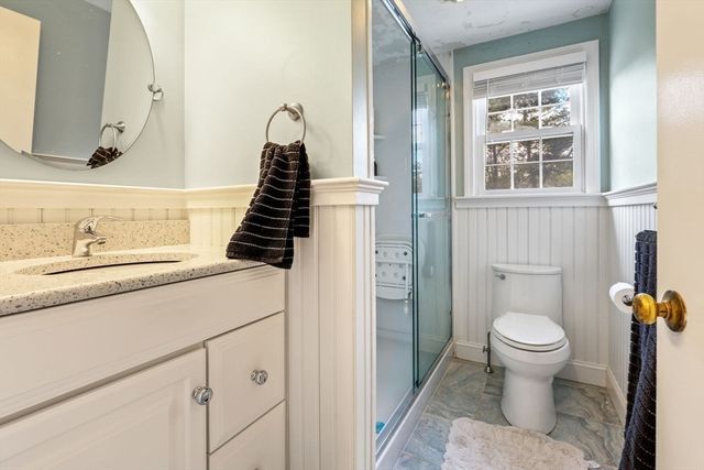 60 Nickerson St, Plymouth, MA 02360