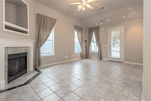 1283 FLEETS HARBOR DR, Memphis, TN 38103