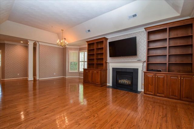 3348 Somercroft CT SW, Roanoke, VA 24014