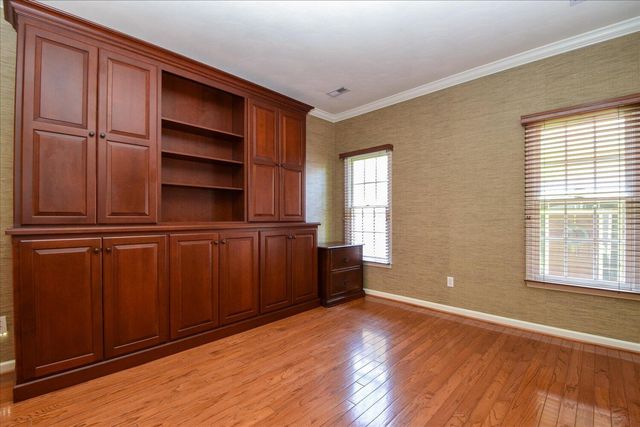 3348 Somercroft CT SW, Roanoke, VA 24014
