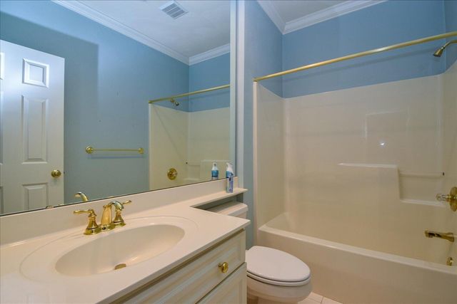 3348 Somercroft CT SW, Roanoke, VA 24014