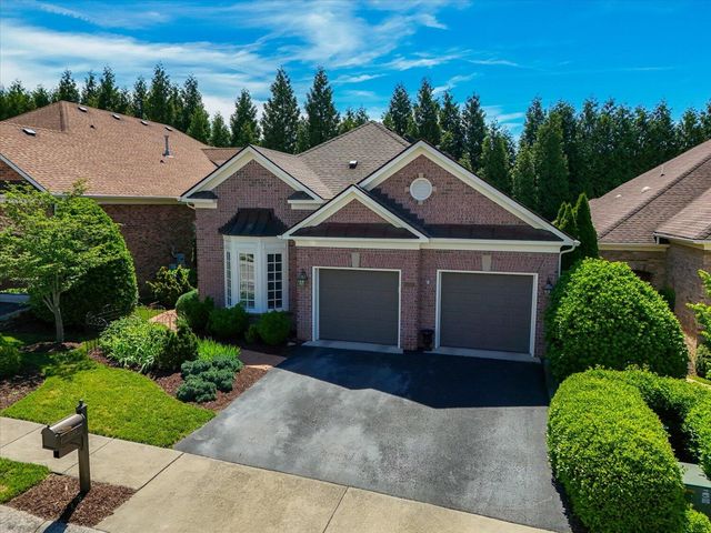 3348 Somercroft CT SW, Roanoke, VA 24014