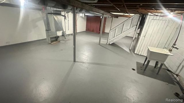 19126 Patton Street, Detroit, MI 48219