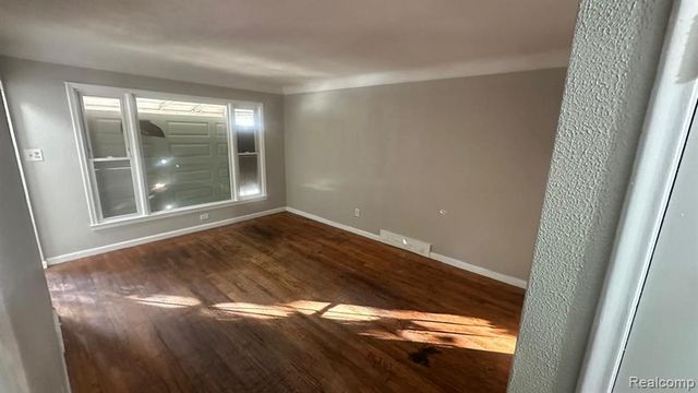 19126 Patton Street, Detroit, MI 48219