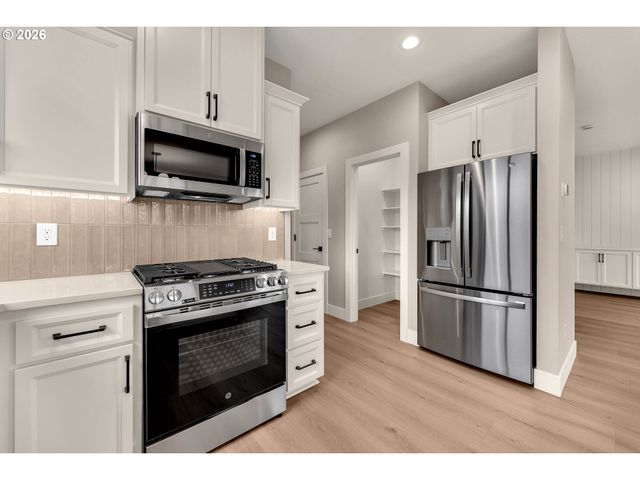 824 Se 35th St, Battle Ground, WA 98604