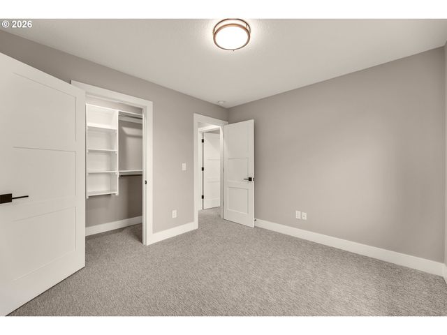 824 Se 35th St, Battle Ground, WA 98604