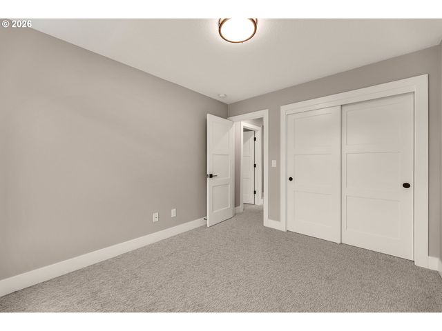 824 Se 35th St, Battle Ground, WA 98604