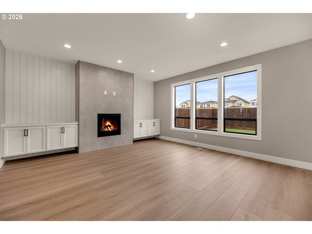 824 Se 35th St, Battle Ground, WA 98604