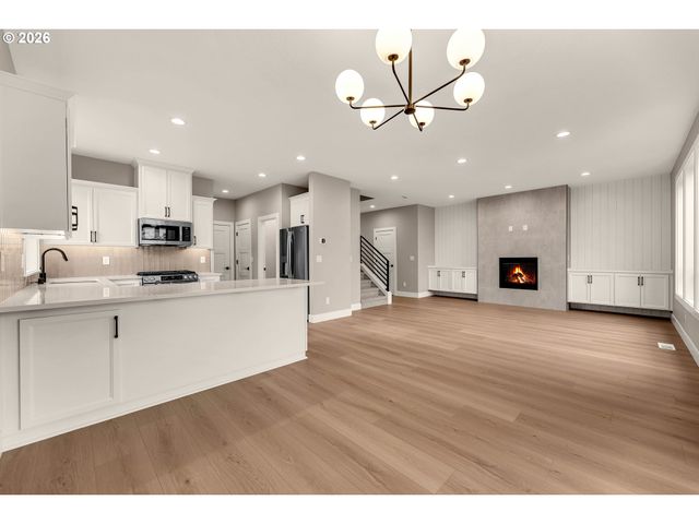 824 Se 35th St, Battle Ground, WA 98604