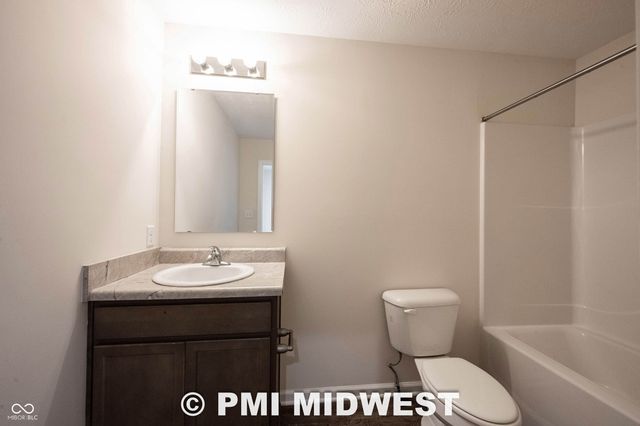 10828 Penwell Way, Indianapolis, IN 46235