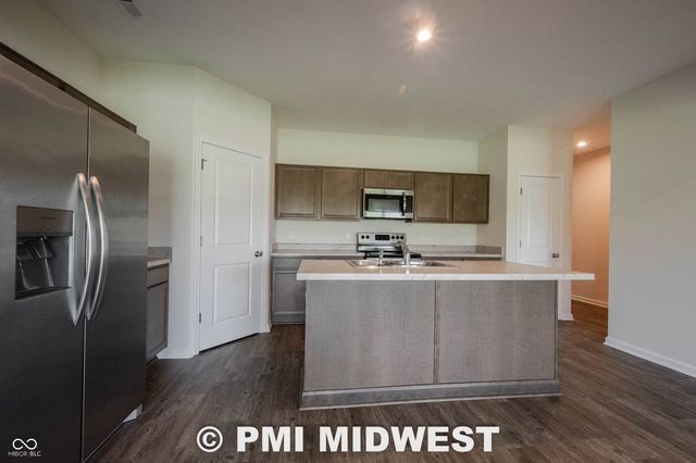 10828 Penwell Way, Indianapolis, IN 46235