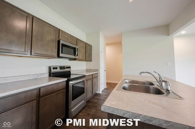 10828 Penwell Way, Indianapolis, IN 46235