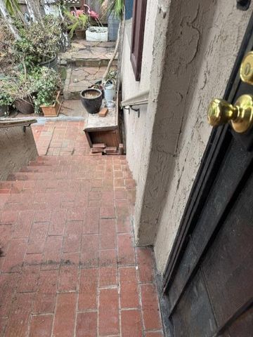 69 D Street, Vallejo, CA 94590