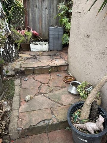 69 D Street, Vallejo, CA 94590