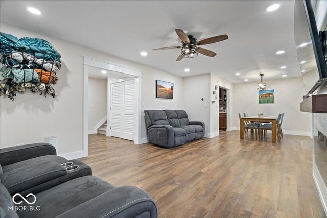 4229 Trace Wood Drive, Indianapolis, IN 46254