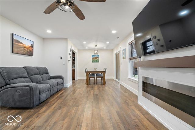 4229 Trace Wood Drive, Indianapolis, IN 46254