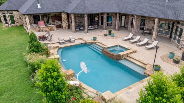 5455 Pebble Creek Drive, Celina, TX 75078