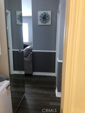 7560 Woodman 75, Van Nuys, CA 91405