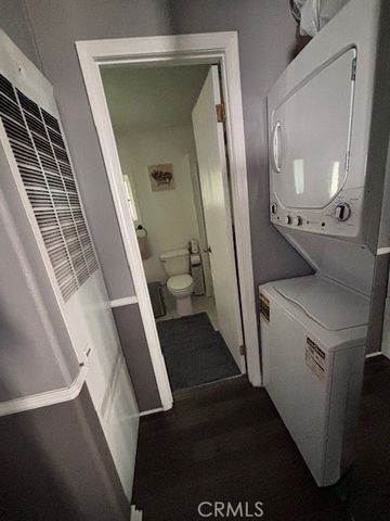 7560 Woodman 75, Van Nuys, CA 91405