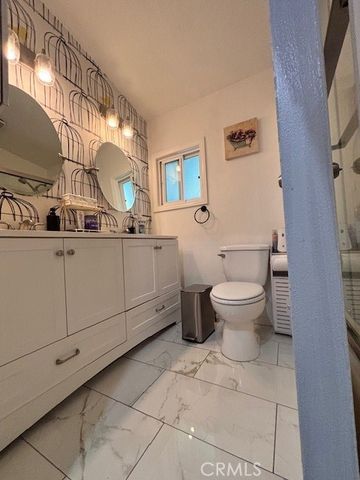 7560 Woodman 75, Van Nuys, CA 91405