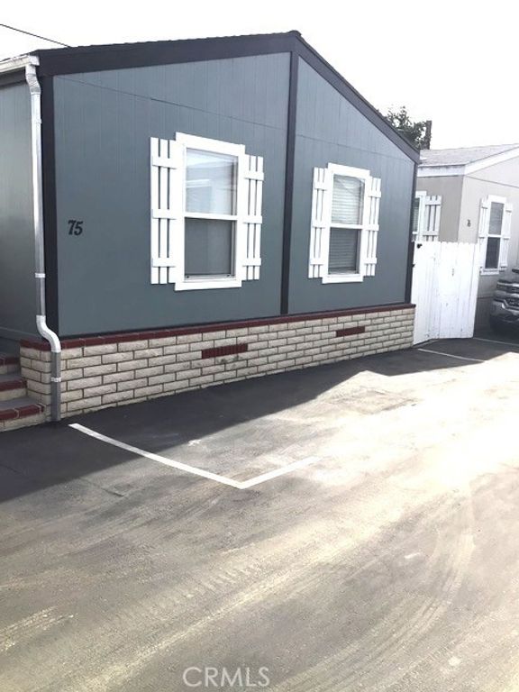 7560 Woodman 75, Van Nuys, CA 91405