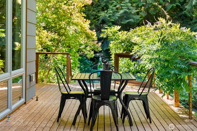 13123 Phelps Road NE, Bainbridge Island, WA 98110