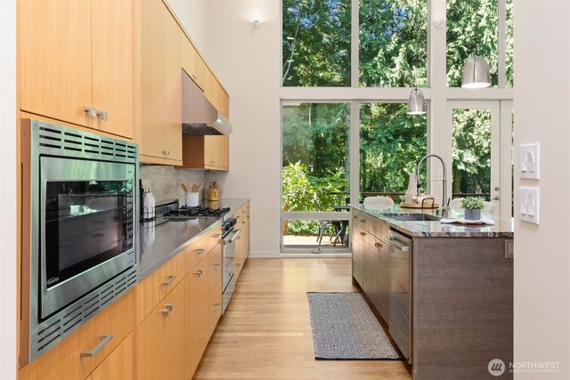 13123 Phelps Road NE, Bainbridge Island, WA 98110