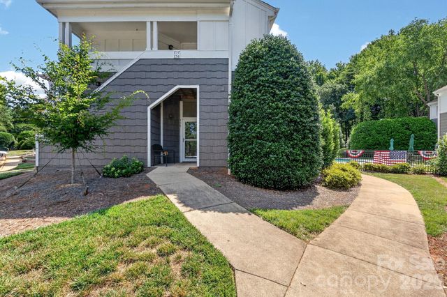 756 Southwest Drive, Davidson, NC 28036