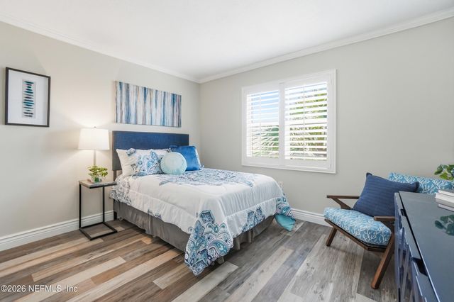 10 10TH Street 9B, Atlantic Beach, FL 32233
