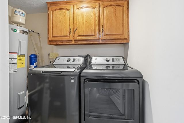10 10TH Street 9B, Atlantic Beach, FL 32233