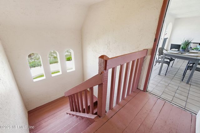 10 10TH Street 9B, Atlantic Beach, FL 32233