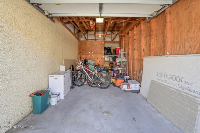 10 10TH Street 9B, Atlantic Beach, FL 32233