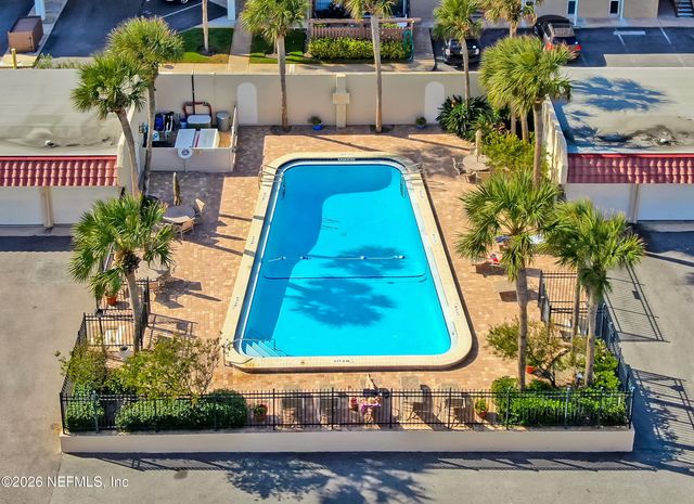 10 10TH Street 9B, Atlantic Beach, FL 32233