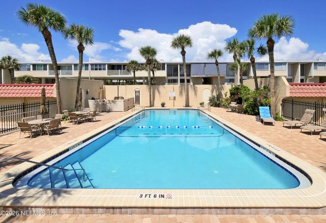 10 10TH Street 9B, Atlantic Beach, FL 32233