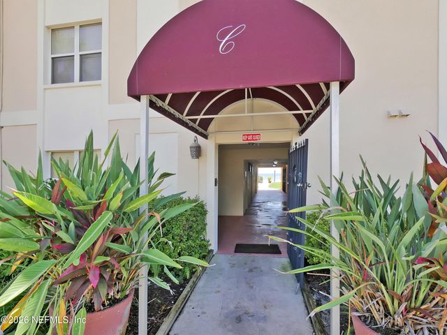 10 10TH Street 9B, Atlantic Beach, FL 32233
