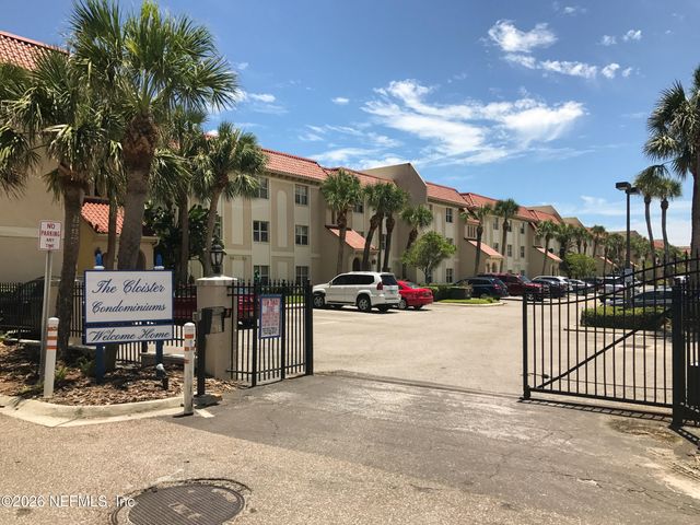 10 10TH Street 9B, Atlantic Beach, FL 32233
