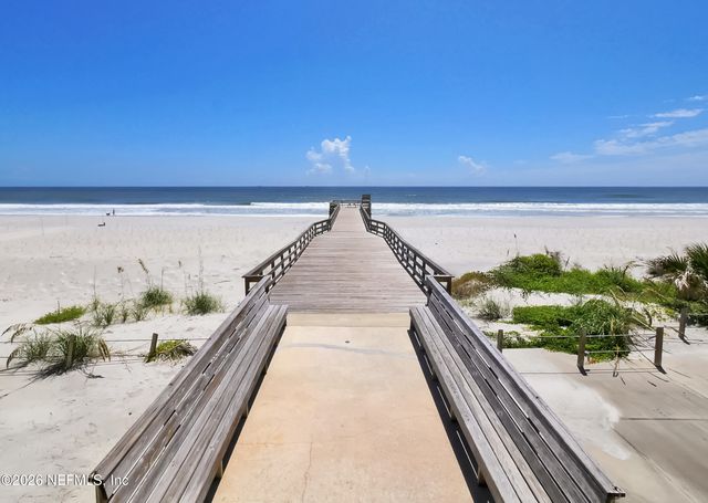 10 10TH Street 9B, Atlantic Beach, FL 32233