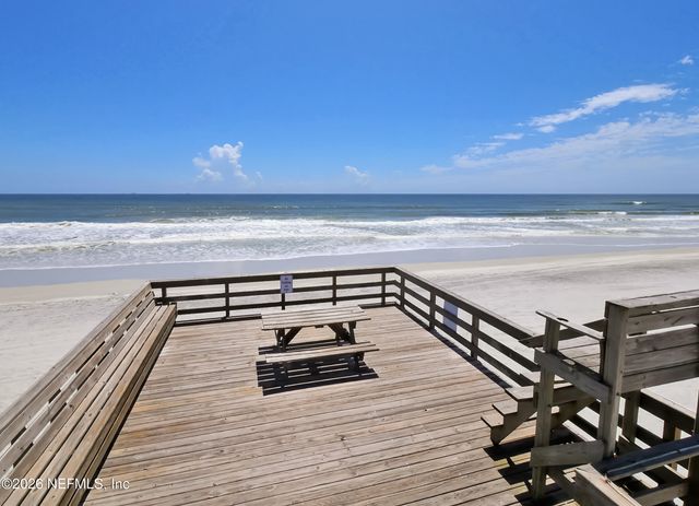 10 10TH Street 9B, Atlantic Beach, FL 32233