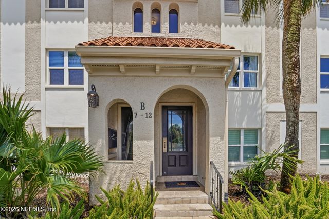 10 10TH Street 9B, Atlantic Beach, FL 32233