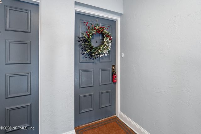 10 10TH Street 9B, Atlantic Beach, FL 32233