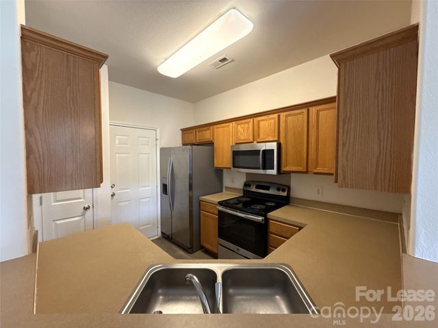 4606 Kingsland Court, Charlotte, NC 28269