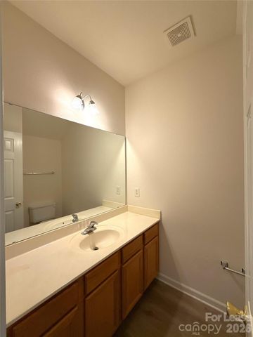 4606 Kingsland Court, Charlotte, NC 28269