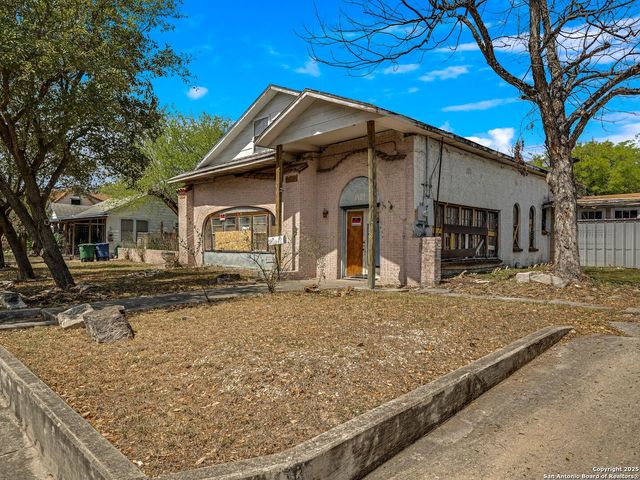1907 W WOODLAWN AVE, San Antonio, TX 78201