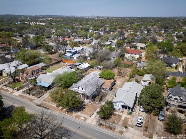 1907 W WOODLAWN AVE, San Antonio, TX 78201